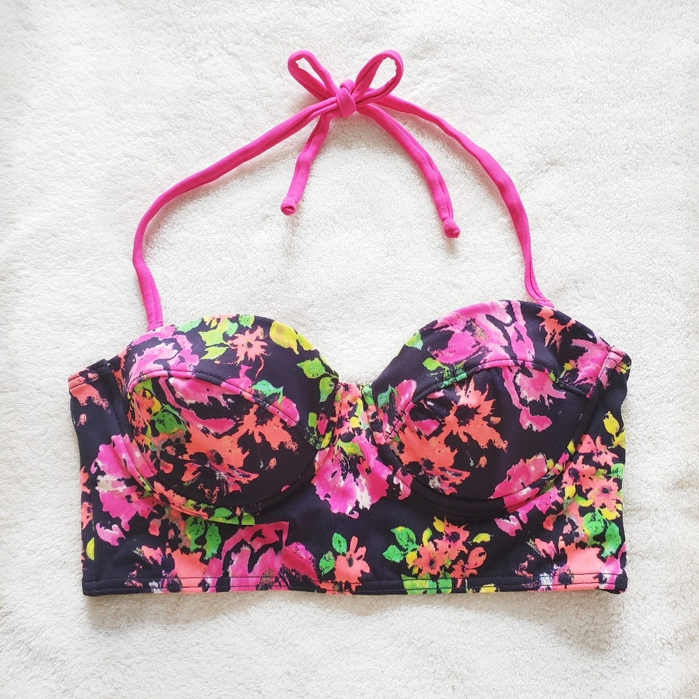 ๐HP๐ dELiA's | Floral Midkini Swim Top Like New - Picture 2 of 8